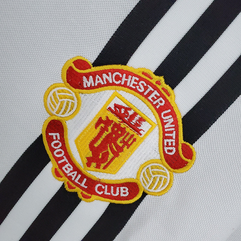 Manchester United retro away shirt detail — 1970s FA Cup era