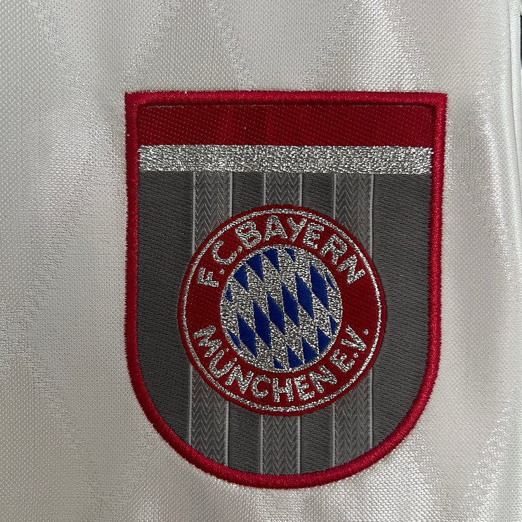 Bayern Munich 1996/98 Away Shirt