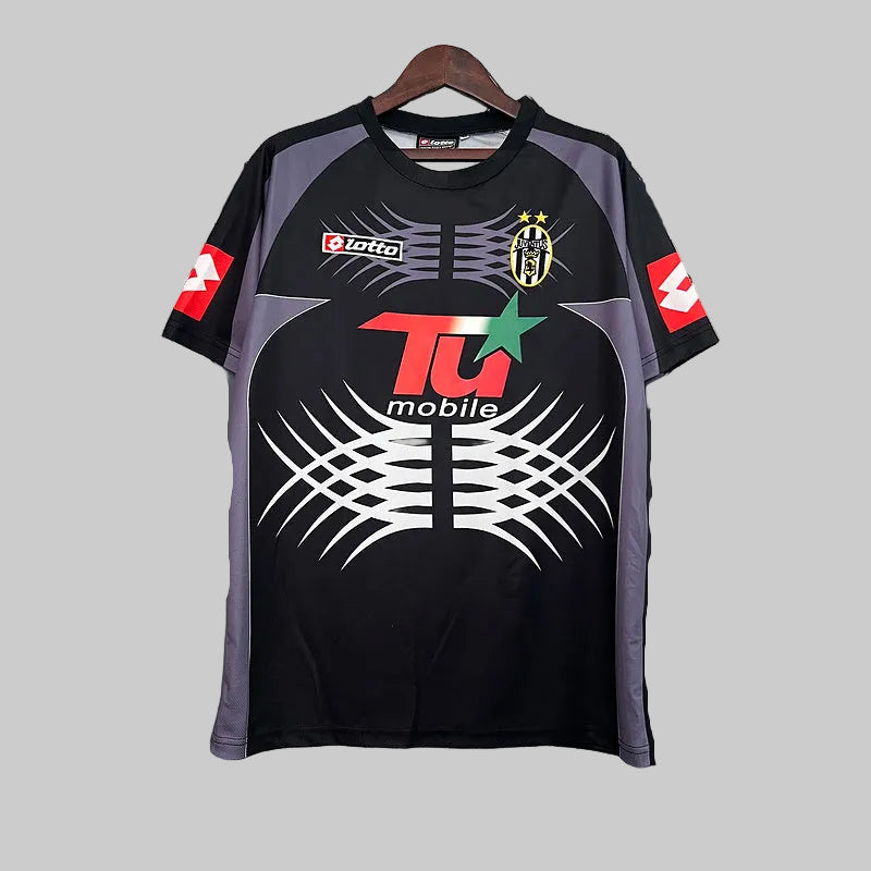 Juventus 2001/02 Goalkeeper Shirt